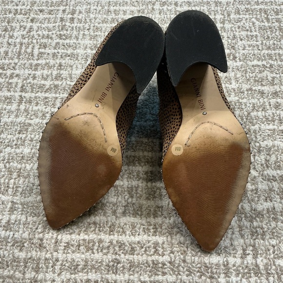 Gianni Bini Brown Studded Cheetah Ankle Booties Sz 8 - Picture 5 of 7